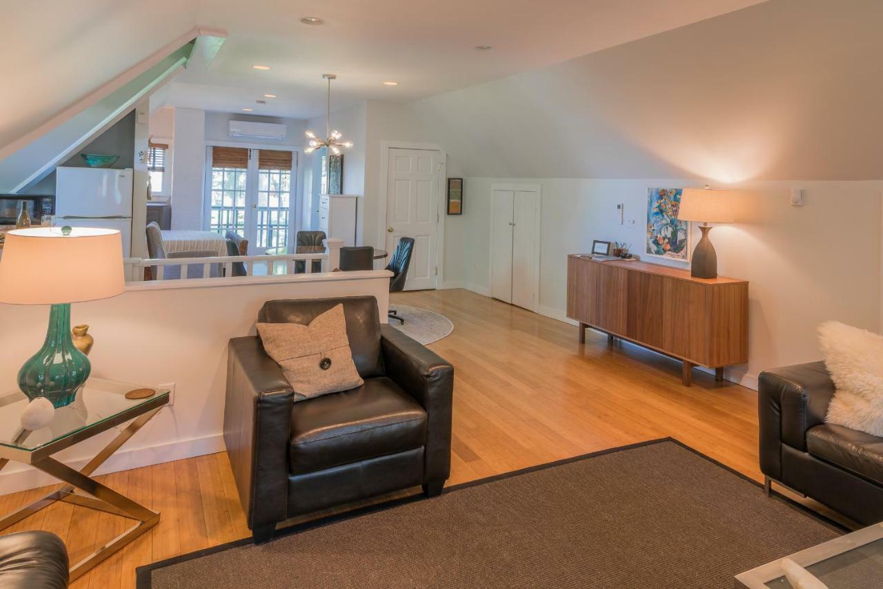 The Carriage House Loft Διαμέρισμα Kingston Εξωτερικό φωτογραφία