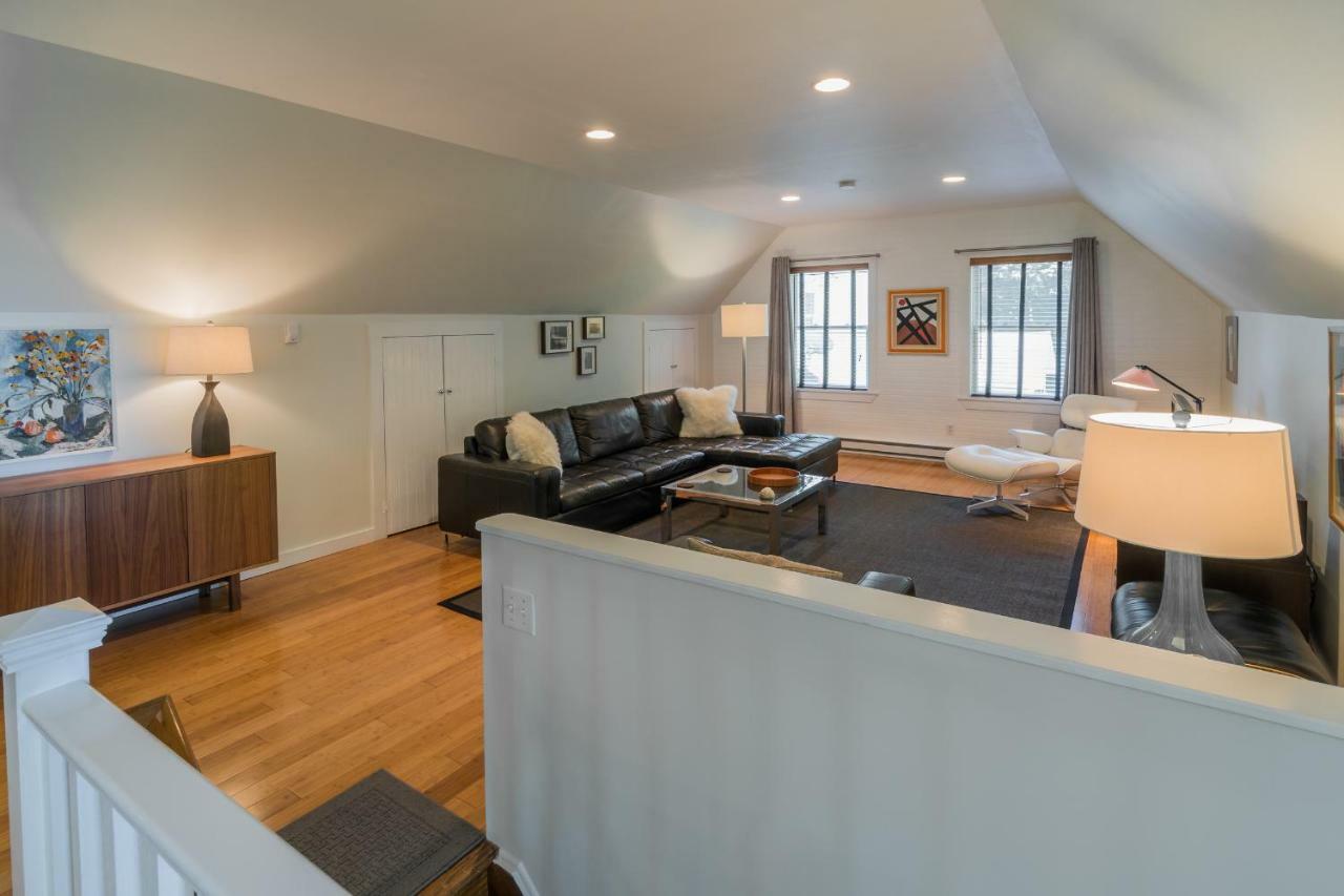 The Carriage House Loft Διαμέρισμα Kingston Εξωτερικό φωτογραφία