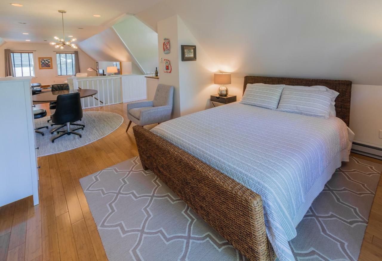 The Carriage House Loft Διαμέρισμα Kingston Εξωτερικό φωτογραφία