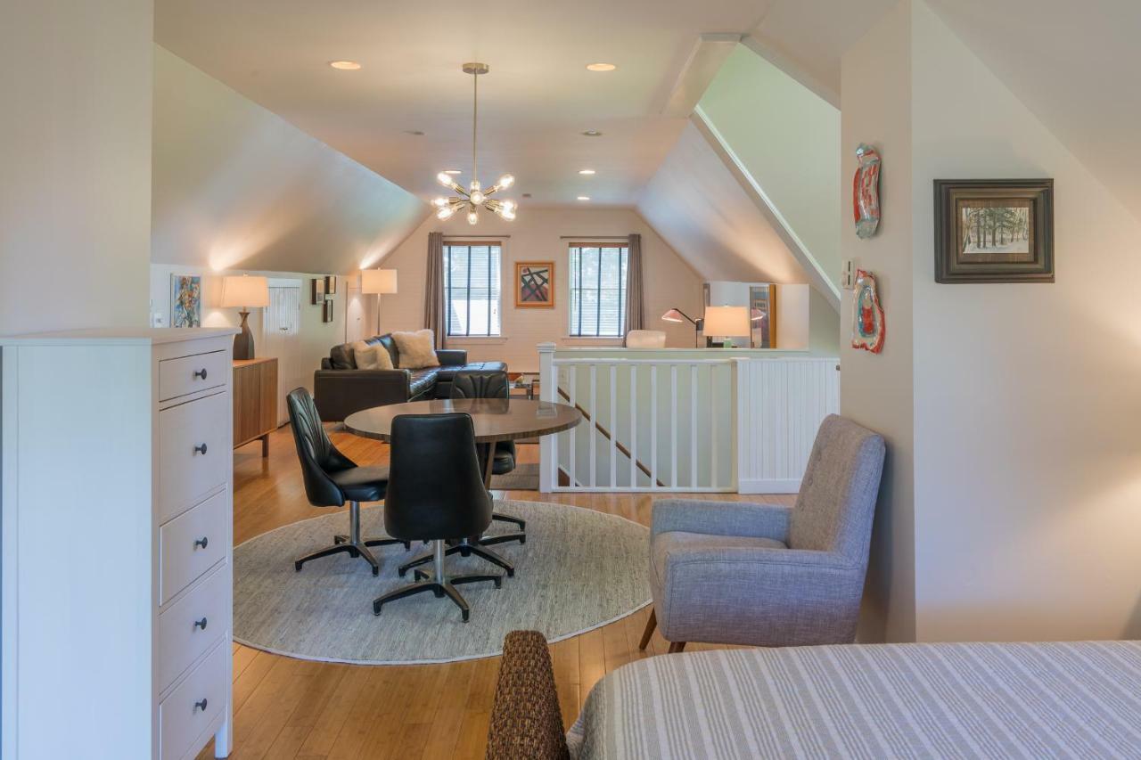 The Carriage House Loft Διαμέρισμα Kingston Εξωτερικό φωτογραφία